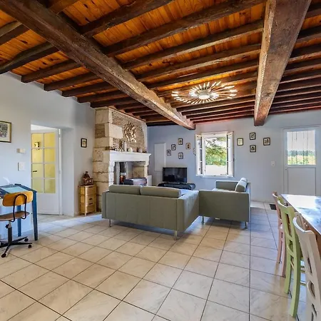 Perigord House With Large Garden And Nature For 6 People Сasa de vacaciones *