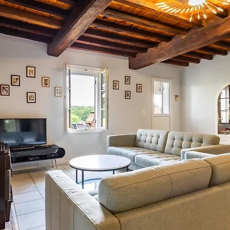 Сasa de vacaciones Perigord House With Large Garden And Nature For 6 People *